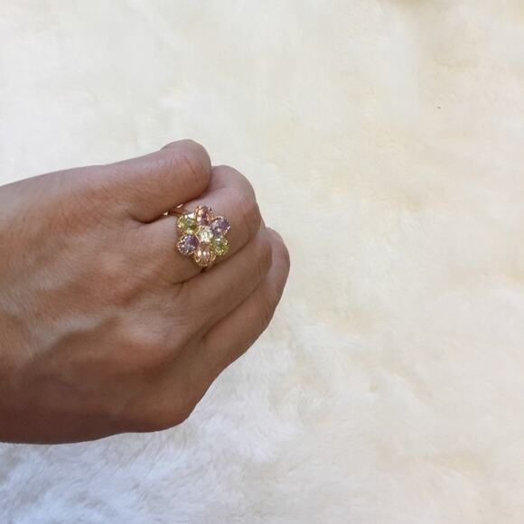 Multi-Color Crystals Sunflower Ring - Picture 8 of 8